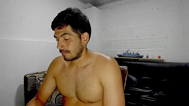 Snapshot of Himoreno25 chatting on February 26, 2025, 3:21 am Himoreno25 online show from February 26, 2025, 3:21 am