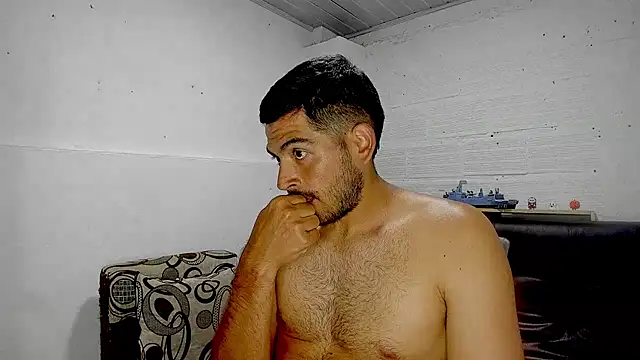 Snapshot of Himoreno25 chatting on March 9, 2025, 6:06 am Himoreno25 online show from March 9, 2025, 6:06 am