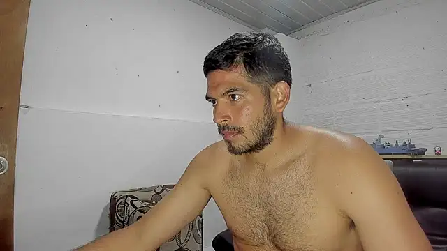 Snapshot of Himoreno25 chatting on March 18, 2025, 3:20 am Himoreno25 online show from March 18, 2025, 3:20 am