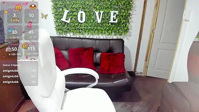 Snapshot of Enma__clark chatting on February 24, 2025, 11:09 pm Enma clark online show from February 24, 2025, 11:09 pm