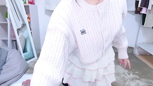 Snapshot of Rico-pin chatting on October 19, 2025, 3:23 pm Rico-pin online show from October 19, 2025, 3:23 pm