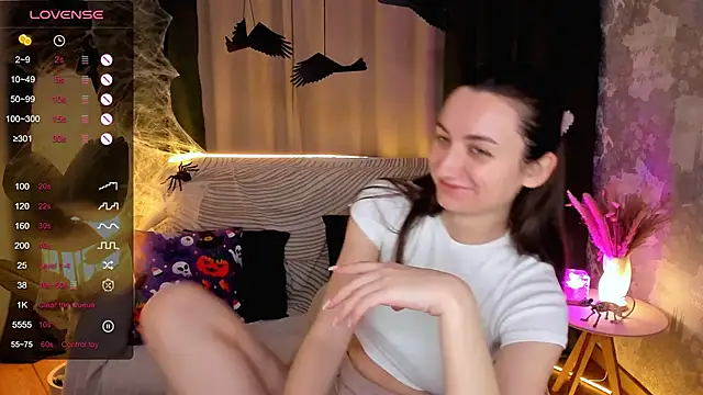 Snapshot of annacooleman chatting on October 30, 2025, 2:13 am annacooleman online show from October 30, 2025, 2:13 am