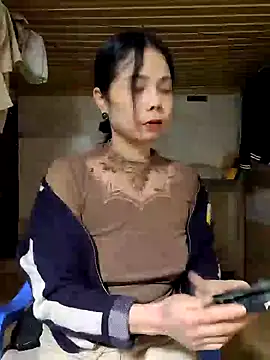 Tinease online show from February 26, 2025, 5:20 am