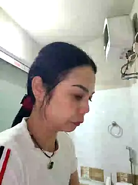 Tinease online show from March 9, 2025, 10:52 pm
