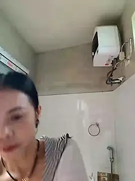 Tinease online show from September 17, 2025, 3:08 am