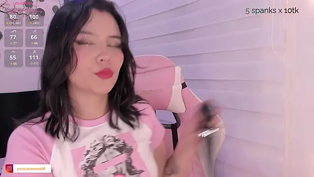 moonliiiight1 online show from January 8, 2025, 11:09 pm