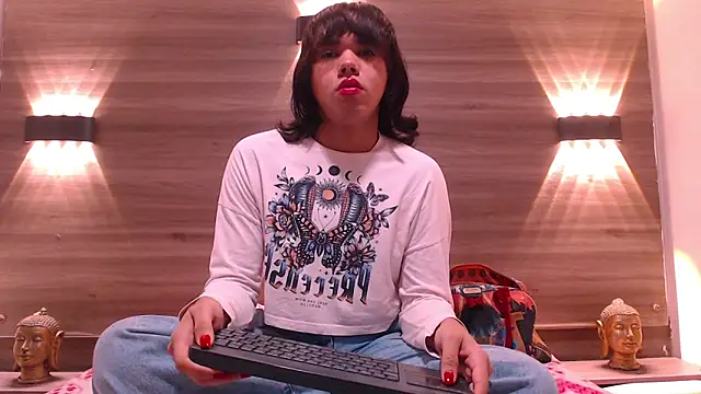 AndreaGil  online show from February 25, 2026, 5:44 pm