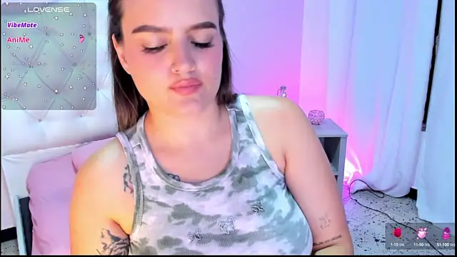 Snapshot of ellarosee_ chatting on December 20, 2024, 10:54 pm ellarosee online show from December 20, 2024, 10:54 pm