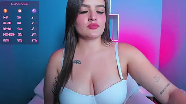 Snapshot of ellarosee_ chatting on February 8, 2025, 3:21 pm ellarosee online show from February 8, 2025, 3:21 pm