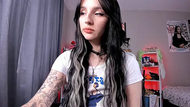 Snapshot of Viv_Player chatting on March 7, 2025, 7:30 am Viv Player online show from March 7, 2025, 7:30 am