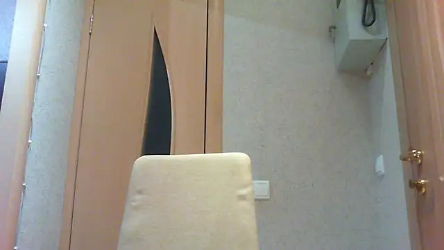 Snapshot of khu_yam chatting on June 7, 2026, 12:04 am khu yam online show from June 7, 2026, 12:04 am