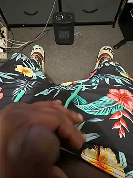 Snapshot of Cameltoekilla chatting on April 13, 2026, 1:22 am Cameltoekilla online show from April 13, 2026, 1:22 am