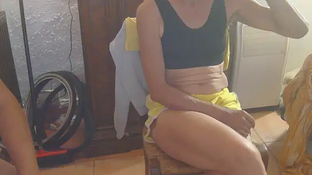 couplemilf2 online show from May 3, 2026, 4:24 pm