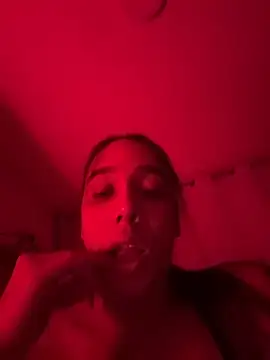 Snapshot of salome_cortes26 chatting on October 28, 2025, 9:02 am salome cortes26 online show from October 28, 2025, 9:02 am