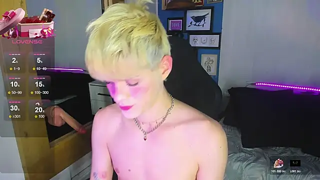 Snapshot of VladHellsing4 chatting on December 15, 2025, 2:21 pm VladHellsing4 online show from December 15, 2025, 2:21 pm