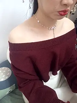 Snapshot of Lovely_kute chatting on February 5, 2025, 4:37 am Lovely kute online show from February 5, 2025, 4:37 am