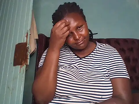 Snapshot of Kichuna_ chatting on February 5, 2026, 5:01 am Kichuna online show from February 5, 2026, 5:01 am