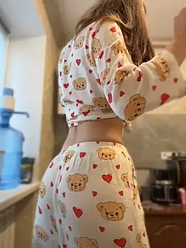 Kimsweet7 online show from April 24, 2026, 2:08 pm