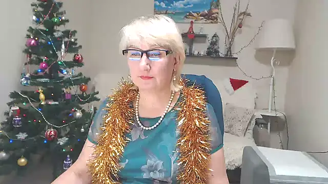 Snapshot of FleurMays chatting on December 23, 2024, 11:36 am FleurMays online show from December 23, 2024, 11:36 am