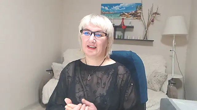 Snapshot of FleurMays chatting on January 25, 2025, 9:47 am FleurMays online show from January 25, 2025, 9:47 am