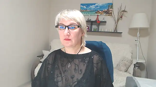 Snapshot of FleurMays chatting on January 25, 2025, 12:47 pm FleurMays online show from January 25, 2025, 12:47 pm