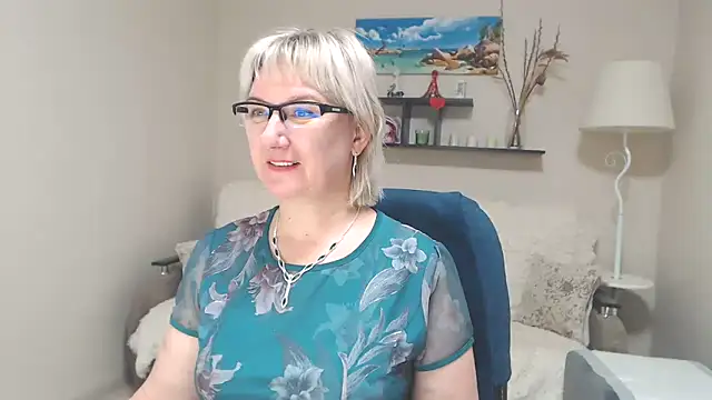 Snapshot of FleurMays chatting on January 29, 2025, 4:47 am FleurMays online show from January 29, 2025, 4:47 am