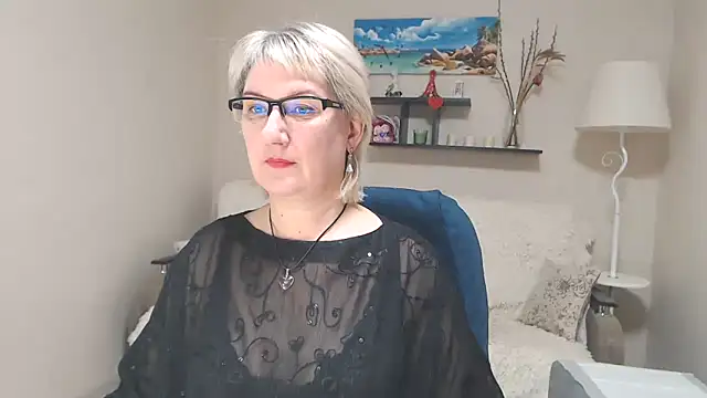 Snapshot of FleurMays chatting on January 31, 2025, 2:26 am FleurMays online show from January 31, 2025, 2:26 am