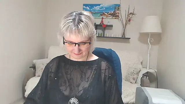 Snapshot of FleurMays chatting on February 12, 2025, 12:22 pm FleurMays online show from February 12, 2025, 12:22 pm