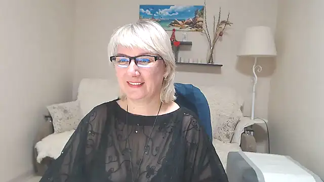 Snapshot of FleurMays chatting on February 15, 2025, 9:05 am FleurMays online show from February 15, 2025, 9:05 am