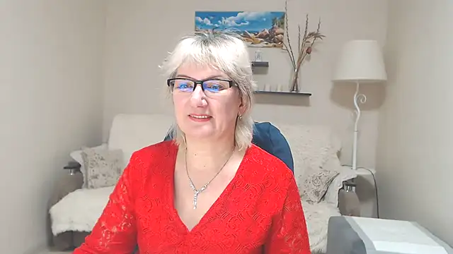 Snapshot of FleurMays chatting on February 18, 2025, 7:32 am FleurMays online show from February 18, 2025, 7:32 am