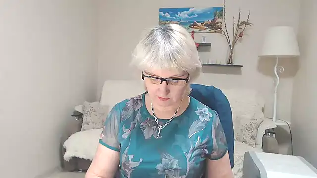 Snapshot of FleurMays chatting on February 20, 2025, 12:47 pm FleurMays online show from February 20, 2025, 12:47 pm