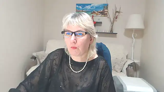 Snapshot of FleurMays chatting on February 26, 2025, 7:31 am FleurMays online show from February 26, 2025, 7:31 am