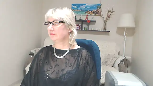 Snapshot of FleurMays chatting on February 27, 2025, 11:41 am FleurMays online show from February 27, 2025, 11:41 am