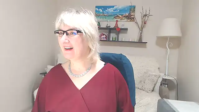 Snapshot of FleurMays chatting on March 3, 2025, 4:25 am FleurMays online show from March 3, 2025, 4:25 am