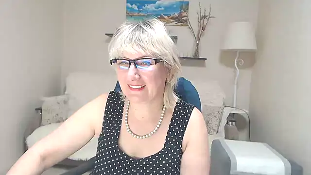 Snapshot of FleurMays chatting on March 9, 2025, 7:01 am FleurMays online show from March 9, 2025, 7:01 am