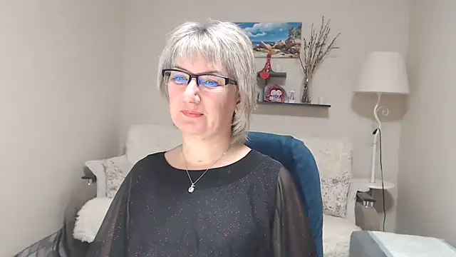 Snapshot of FleurMays chatting on November 8, 2025, 5:07 am FleurMays online show from November 8, 2025, 5:07 am