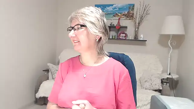 FleurMays online show from January 15, 2026, 5:56 am