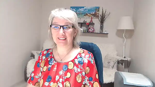 FleurMays online show from April 3, 2026, 5:27 am