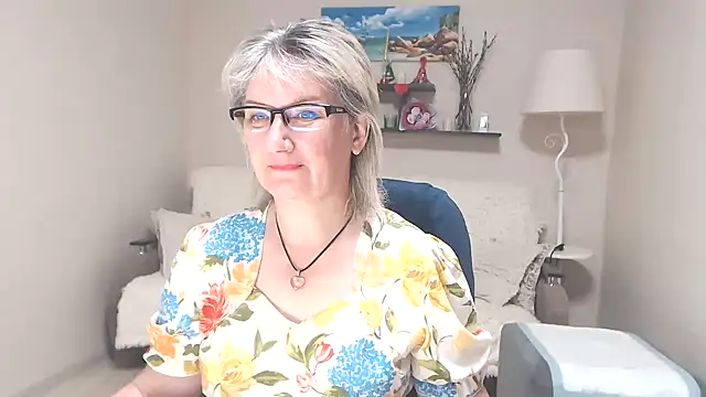 FleurMays online show from June 27, 2026, 3:55 am