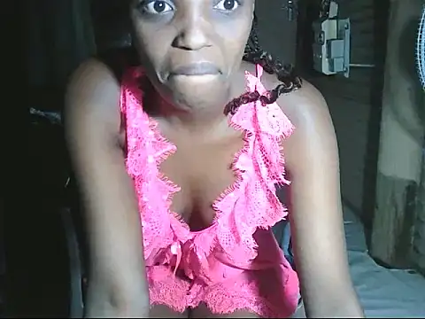 Snapshot of Zuzu_angel chatting on September 19, 2025, 7:47 pm Zuzu angel online show from September 19, 2025, 7:47 pm