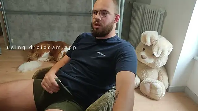 Snapshot of azagoul222 chatting on September 10, 2025, 1:33 pm azagoul222 online show from September 10, 2025, 1:33 pm