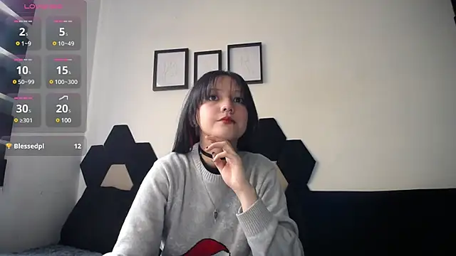 Snapshot of Maki_Zein chatting on December 30, 2024, 2:08 pm Maki Zein online show from December 30, 2024, 2:08 pm