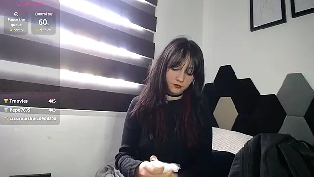 Snapshot of Maki_Zein chatting on March 7, 2025, 7:27 pm Maki Zein online show from March 7, 2025, 7:27 pm