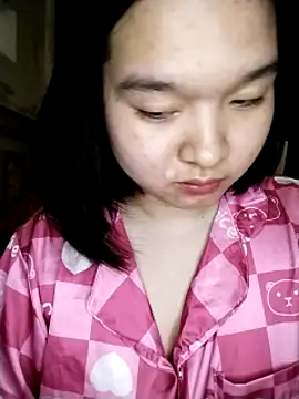 Thomgdee online show from March 5, 2025, 1:39 pm