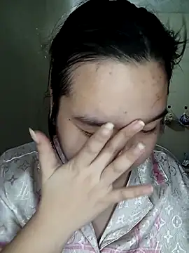 Thomgdee online show from October 22, 2025, 1:39 am