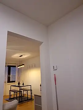 Snapshot of Jujuicy_97 chatting on February 8, 2026, 9:02 am Jujuicy 97 online show from February 8, 2026, 9:02 am