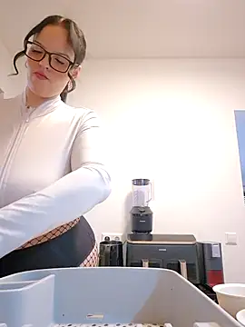 Snapshot of Jujuicy_97 chatting on February 15, 2026, 9:08 am Jujuicy 97 online show from February 15, 2026, 9:08 am