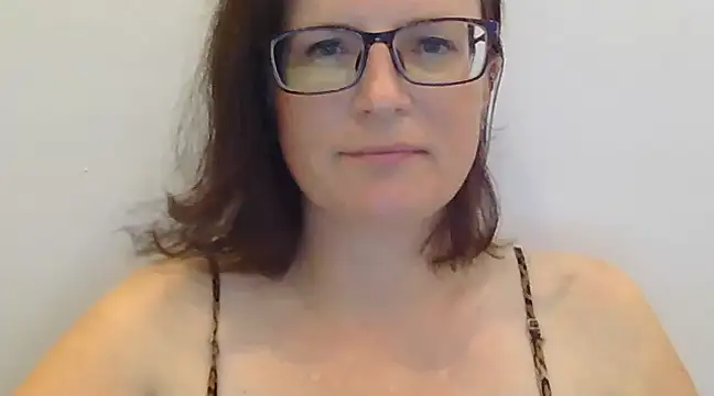 Snapshot of CrimsonMistress chatting on January 2, 2025, 12:02 am CrimsonMistress online show from January 2, 2025, 12:02 am