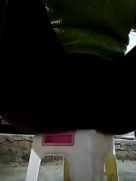 JasminePham online show from December 11, 2024, 12:33 am