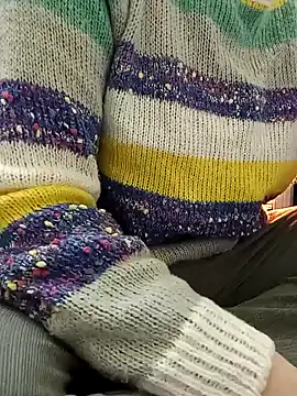 JasminePham online show from December 19, 2024, 1:18 am